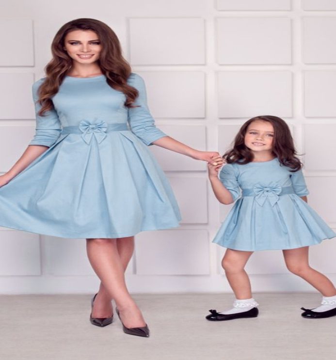 اجمل فساتين الام وبنتها